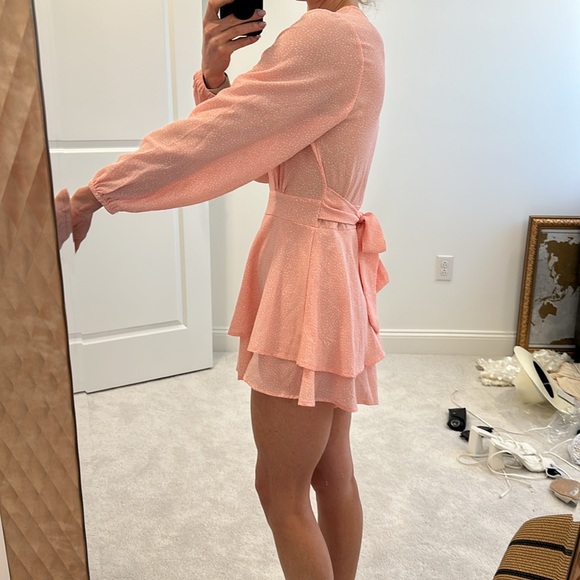 Pink romper size small - Picture 4 of 4